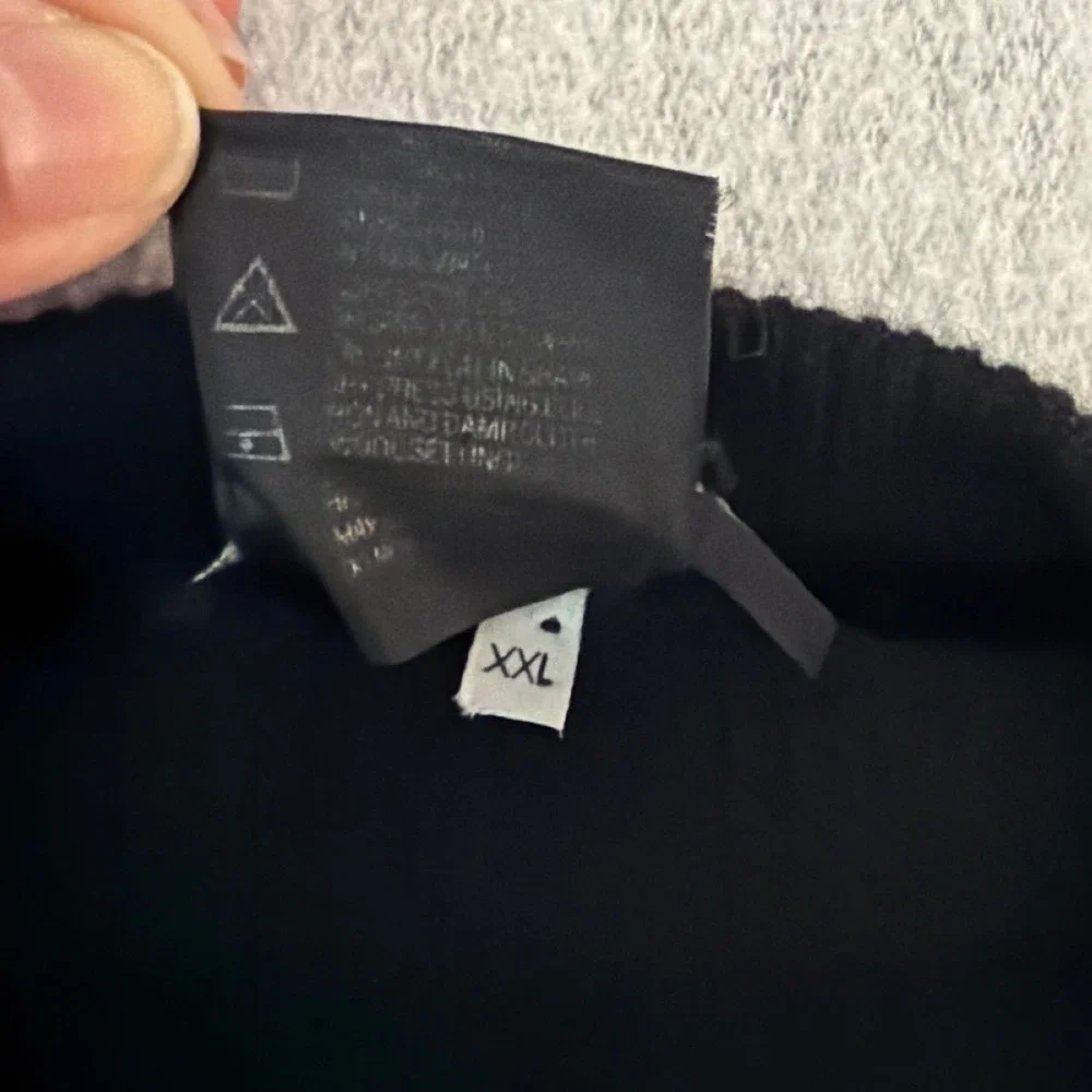 Neiman Marcus Mens XXL Pure Cashmere Crewneck Sweater Black Textured Grid Knit